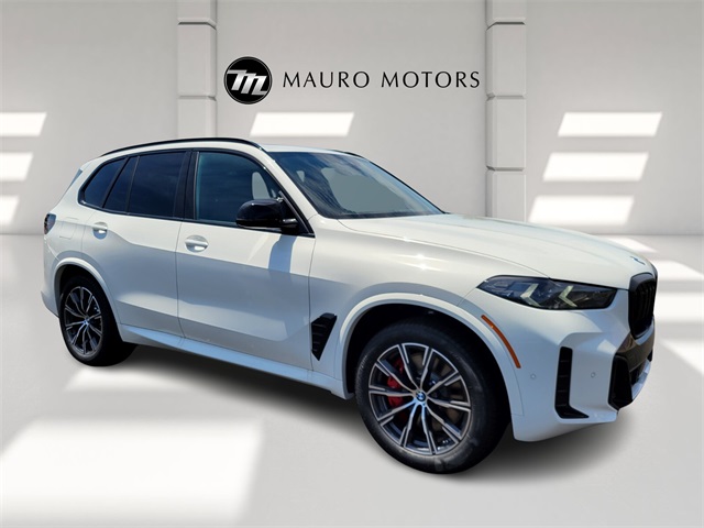 2025 BMW X5 M60i