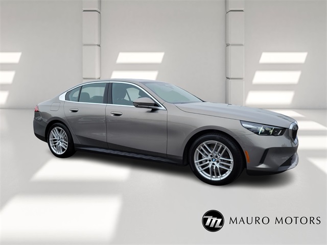 2025 BMW 5 Series 530i xDrive