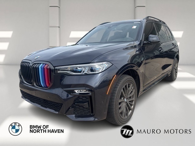 2022 BMW X7 M50i