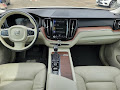 2021 Volvo XC60 T5 Momentum