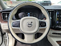 2021 Volvo XC60 T5 Momentum