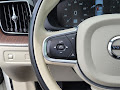 2021 Volvo XC60 T5 Momentum