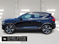 2024 Volvo XC40 B5 Plus Dark Theme