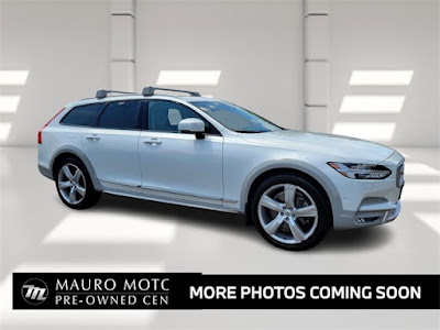 2018 Volvo V90 Cross Country