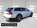 2022 Volvo V90 Cross Country B6