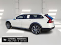 2022 Volvo V90 Cross Country B6