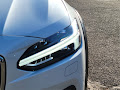 2022 Volvo V90 Cross Country B6