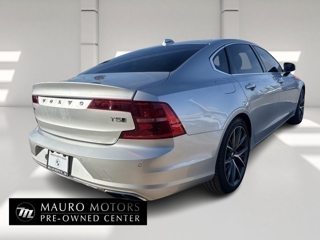 2018 Volvo S90 T5 Momentum