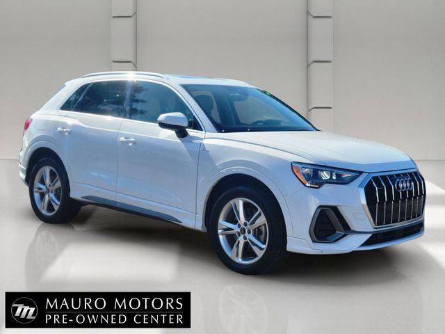 2022 Audi Q3 Premium