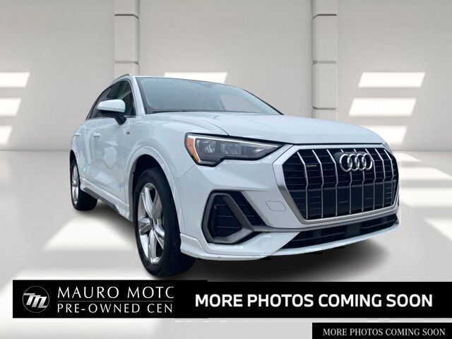 2022 Audi Q3 Premium