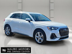 2022 Audi Q3 Premium