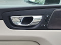 2020 Volvo XC60 T5 Momentum