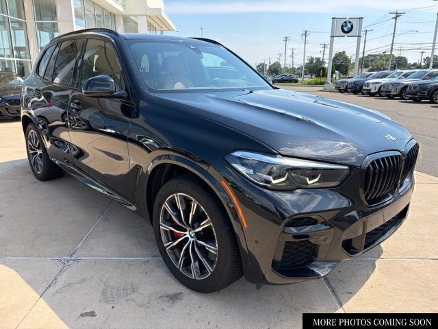 2022 BMW X5 M50i