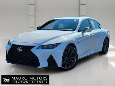2021 Lexus IS